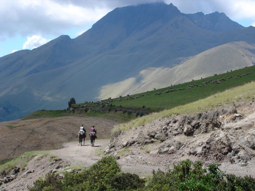 Vulkan Panorama Trail