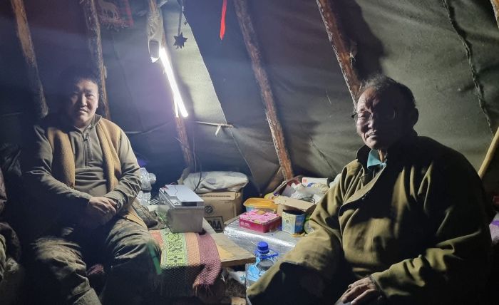 Winterzauber in den Khenti-Bergen